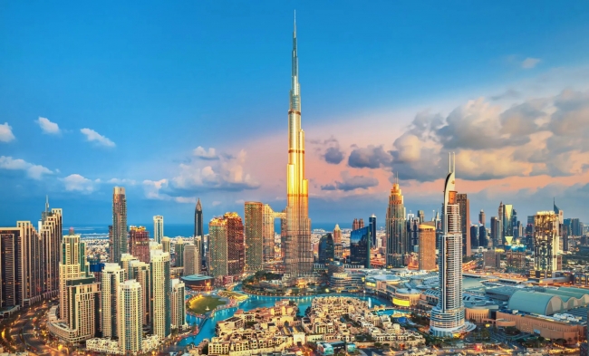 DUBAI & ABU DHABI